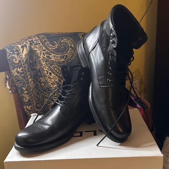 Men Black Leather Dundonald Boots. Size: 11, - Picture 8 of 8